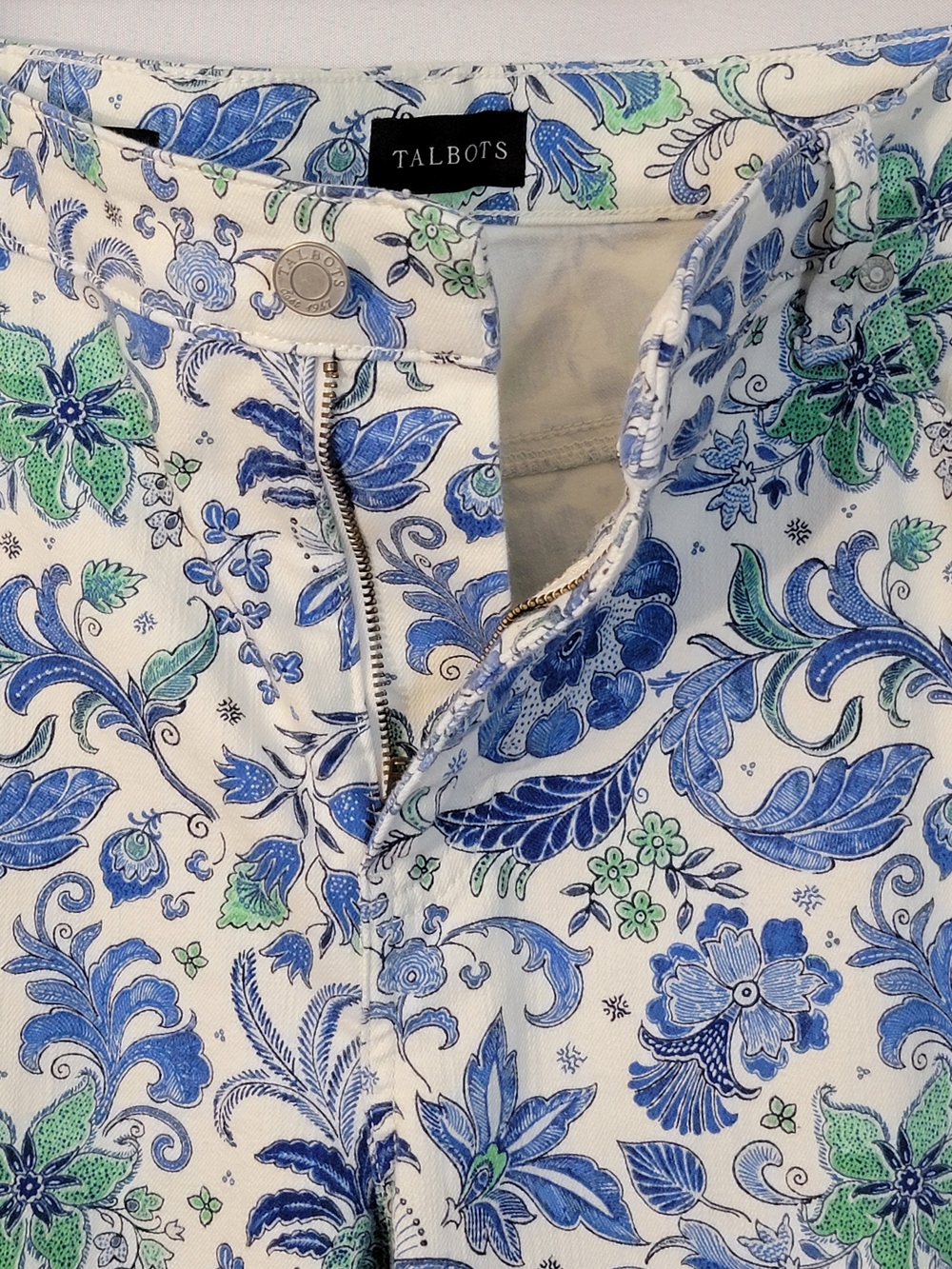 Talbots Paisley Print Slim Ankle Curvey Jean Size 18W - Picture 6 of 9